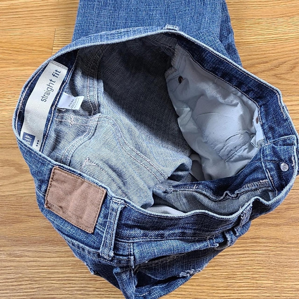 GAP 31x30 DARK WASH, DISTRESSED, I SHIP FAST, NEW FEEL MENS FADED JEANS - Picture 4 of 7